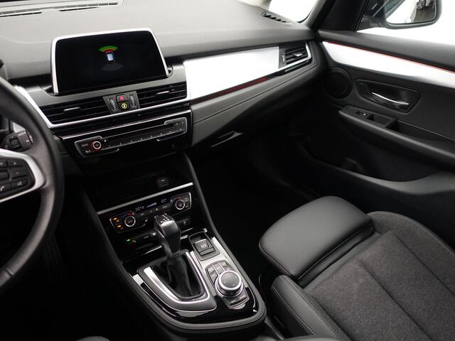 BMW 2-SERIE Active Tourer 225xe iPerformance High Executive Aut- SOH 95%, Xenon Led, Sport Interieur, Park Assist, Virtual Cockpit, Sfeerverlichting