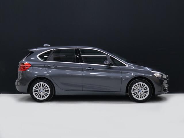 BMW 2-SERIE Active Tourer 225xe iPerformance High Executive [HEAD-UP DISPLAY, ELEKTRISCHE ACHTERKLEP, CRUISE CONTROL, PDC, STOELVERWARMING, BLUETOOTH, NIEUWSTAAT, ]