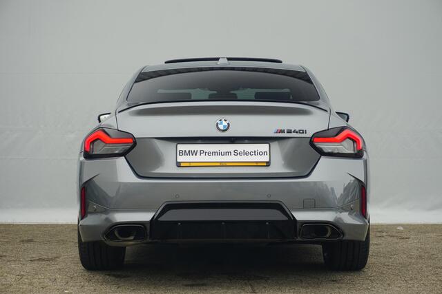 BMW 2-SERIE Coupé M240i xDrive | M Sportpakket Pro | Schuif-/kanteldak | Harman Kardon | M Sportstoelen | M Adaptief onderstel