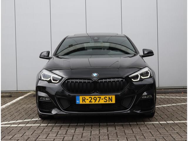 BMW 2-SERIE Gran Coupé 218i Executive Edition | M-sport | Panoramadak | NAP