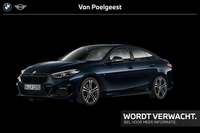BMW 2-SERIE Gran Coupé 220i High Executive M Sport Pakket | Carbon Schwarz Individual | Glazen Panoramadak, Hifi Audio | Leder Dakota Schwarz | Comfort Pack | 18'' | Verwarmd stuurwiel | Getint Glas| Verwarmbare voorstoelen