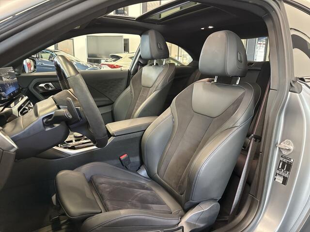 BMW 2-SERIE Coupé 230i | M-SPORT | PANO | 20 INCH | HARMAN/KARDON