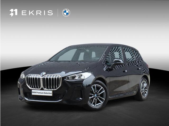 BMW 2-SERIE Active Tourer 218i | M Sportpakket | Trekhaak | Climate Control | Adaptief M Onderstel | Camera | Sportstoelen | LED | 17'' LMV | Lentevoordeel