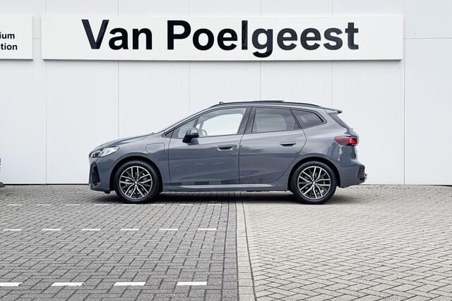 BMW 2-SERIE Active Tourer 225e xDrive | Travel Pack | M Sport | Panoramadak | Harman-Kardon |