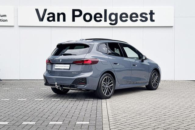 BMW 2-SERIE Active Tourer 225e xDrive | Travel Pack | M Sport | Panoramadak | Harman-Kardon |