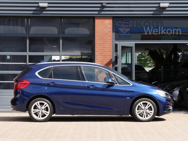 BMW 2-SERIE Active Tourer 220i Automaat High Executive | HUD | CAMERA | CRUISE CONTROL |