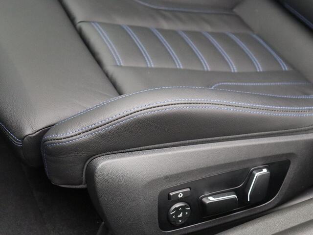BMW 2-SERIE Coupé M240i xDrive M Sportpakket Pro | Premium Pack | Innovation Pack | Stuurwielrand Verwarmd | Schuifdak | Elektrisch Verstelbare Stoelen | Harman Kardon | 19''