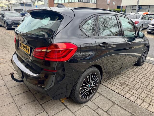 BMW 2-SERIE ACTIVE TOUR. 218i Centennial Executive M-PAKKET CLIMA LEER APK 5-2026