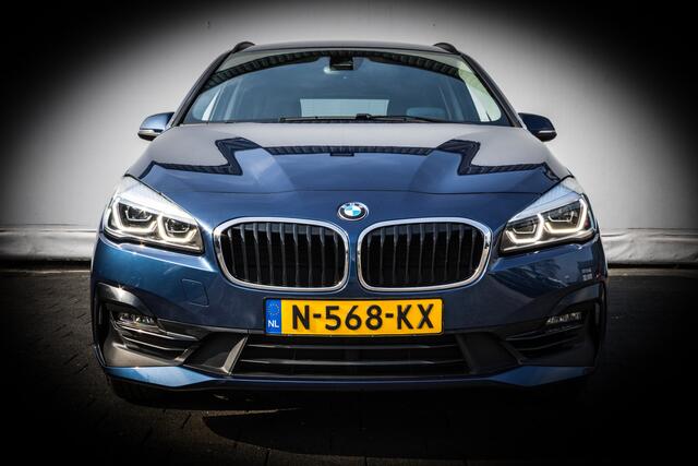 BMW 2-SERIE GRAN TOURER 216i 7p. Business Edition Trekhaak/ Head up/ Sportstoelen/ Half leer/ Pdc/ Cruise control/ Full led/ Elektr. achterklep