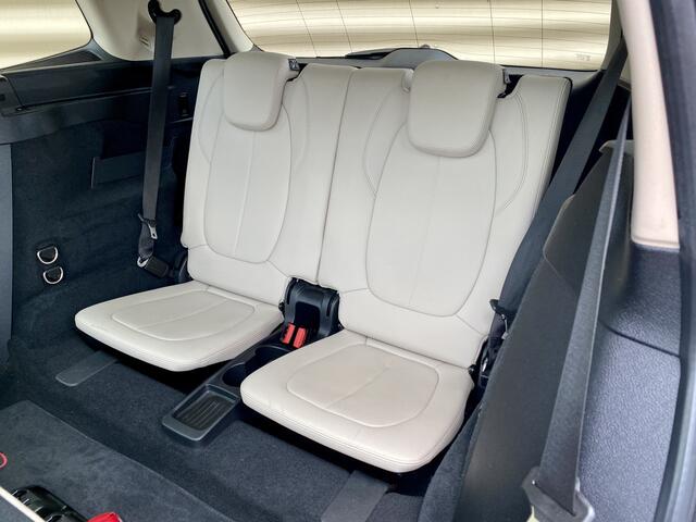 BMW 2-SERIE GRAN TOURER 220i High Executive 7 Pers [ panodak,leer, Apple carplay,lmv,pdc,hud ]