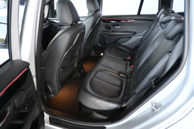 BMW 2-SERIE GRAN TOURER 218i Sport 7 Persoons Clima Panoramadak Navigatie Head Up Rijklaarprijs Inruil Mogelijk!