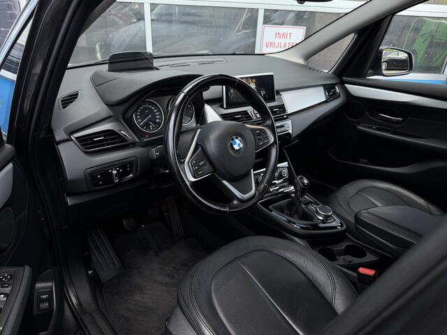 BMW 2-SERIE GRAN TOURER 218i Centennial High Executive | Trekhaak | HUD | Leder |