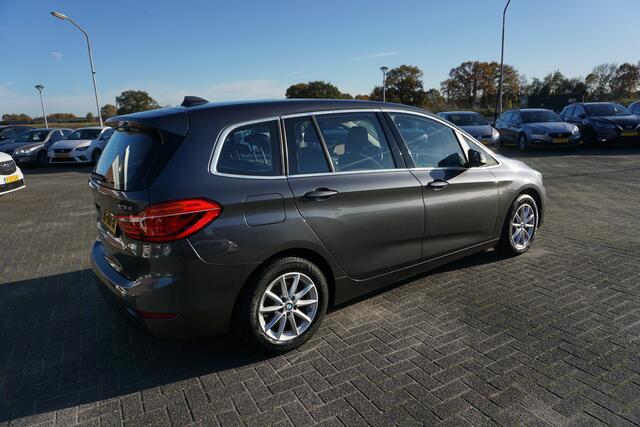 BMW 2-SERIE GRAN TOURER 216D ESSENITAL ORIGINEEL NEDERLANDS PANORAMADAK NAVIGATIE ECC AIRCO CRUISECONTROL PARKEERSENSOREN BLUETOOTH 16INCH LMV 4X ELECTR.RAMEN-SPIEGELS