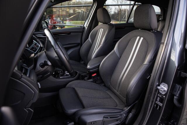 BMW 2-SERIE GRAN TOURER 218i 7p. Executive Launch Edition , Trekhaak, Achteruitrijcamera,