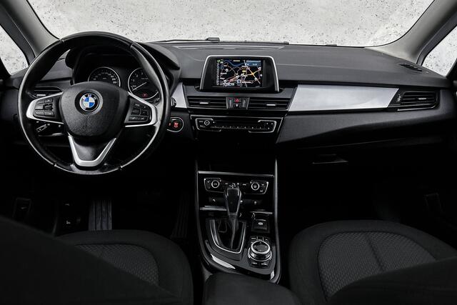 BMW 2-SERIE GRAN TOURER 218i | 7-persoons | Trekhaak | LED koplampen | Navigatie | Cruise control