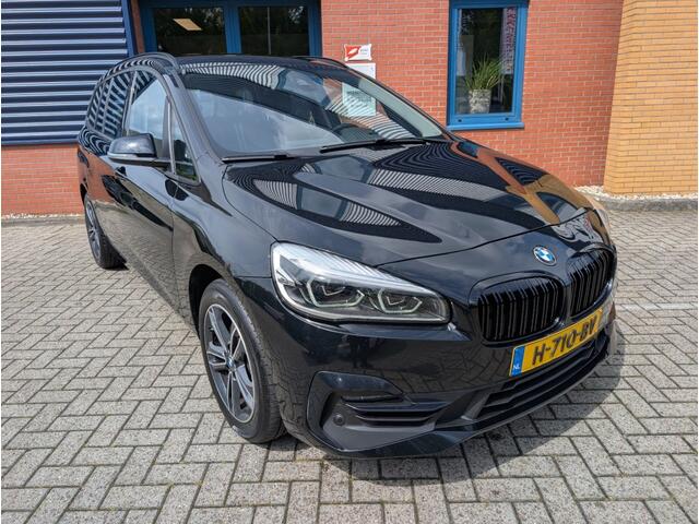 BMW 2-SERIE GRAN TOURER 218I EXECUTIVE ED.,AUTOMAAT,Trekhaak,PDC,Dealerond.Navi