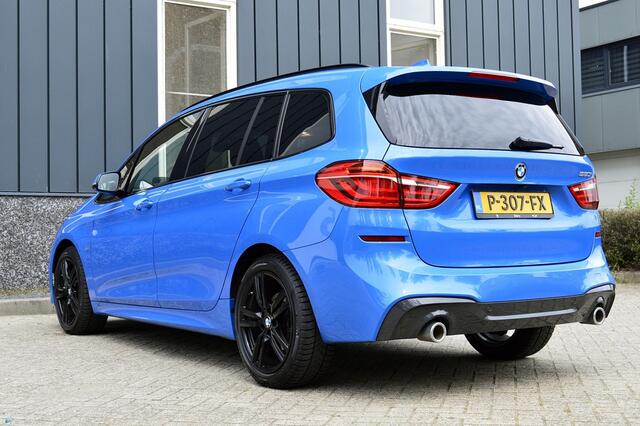 BMW 2-SERIE GRAN TOURER 220i 7p. M-Sport Rijklaarprijs-Garantie Panorama dak leder sport interieur Airco Head-up Apple carplay