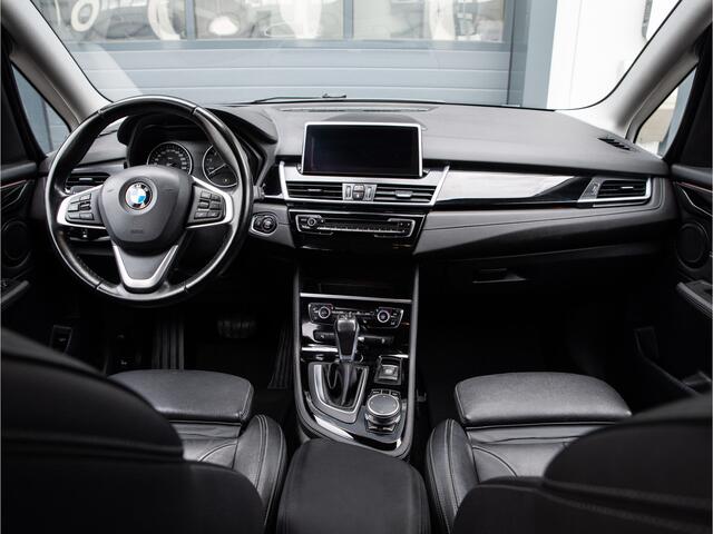 BMW 2-SERIE GRAN TOURER 218i 7p. Corporate Lease High Executive / SPORT LINE / NL AUTO / LEDER / HEAD UP / 7 ZITS