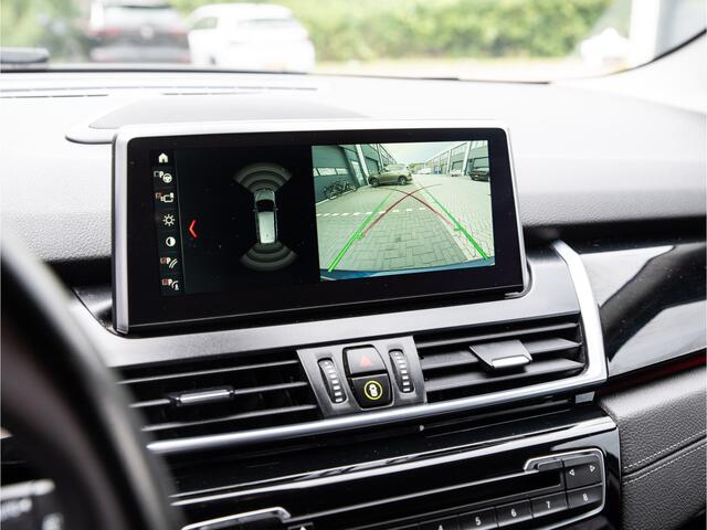BMW 2-SERIE GRAN TOURER 218i 7p. Corporate Lease High Executive / SPORT LINE / NL AUTO / LEDER / HEAD UP / 7 ZITS