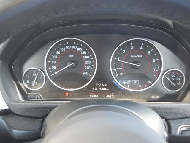 BMW 3-SERIE 318i M-Sport Shadow 136 PK