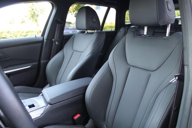 BMW 3-SERIE Touring 330e M Sport Automaat / Sportstoelen / Achteruitrijcamera / Stoelverwarming / Adaptieve LED / Parking Assistant / PDC / Cruise Control / Live Cockpit Plus