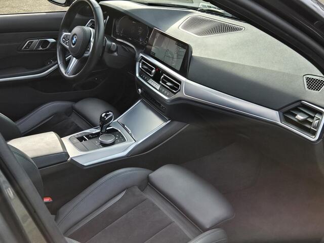 BMW 3-SERIE Touring 330e xDrive M SPORT | PANORAMA | LASER | DRIVING ASS. PROF | HARMAN KARDON |