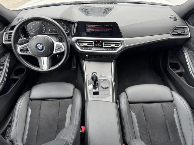 BMW 3-SERIE 318i High Executive / Apple Carplay/Android Auto / Achteruitrijcamera / Stoelverwarming / Cruise control