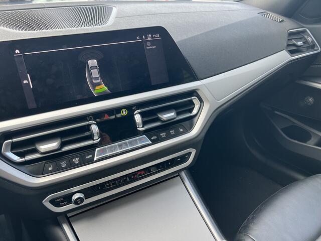 BMW 3-SERIE 320i High Executive Edition | Nieuw Binnen! | HUD | Stoelverwarming | Automaat
