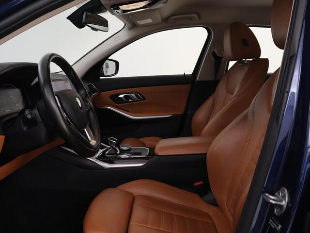 BMW 3-SERIE 320i Executive Edition | Leder | Stoelverwarming | Luxury Line | Sportstoelen | Carplay | Live Cockpit | Navigatie | Parkeerhulp | Full LED