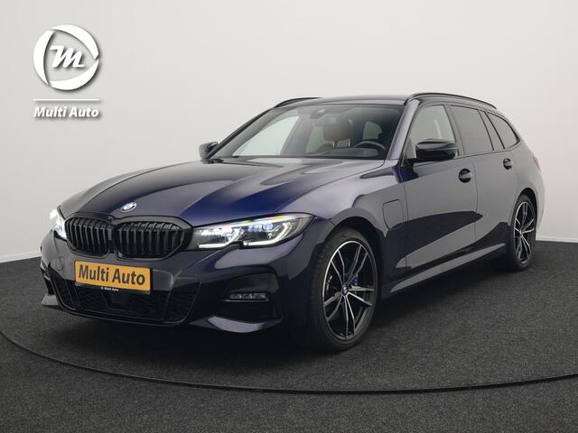 BMW 3-SERIE Touring 330e M Sport Plug in Hybrid 293pk Dealer O.H PHEV | Trekhaak Af Fabriek | Laser LED | Head Up | Adaptive Cruise | Apple Carplay | Keyless | Lederen Sportstoelen Verwarmd | Camera | Virtual | Navigatie | DAB | 19"L.M |