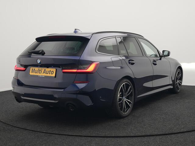 BMW 3-SERIE Touring 330e M Sport Plug in Hybrid 293pk Dealer O.H PHEV | Trekhaak Af Fabriek | Laser LED | Head Up | Adaptive Cruise | Apple Carplay | Keyless | Lederen Sportstoelen Verwarmd | Camera | Virtual | Navigatie | DAB | 19"L.M |
