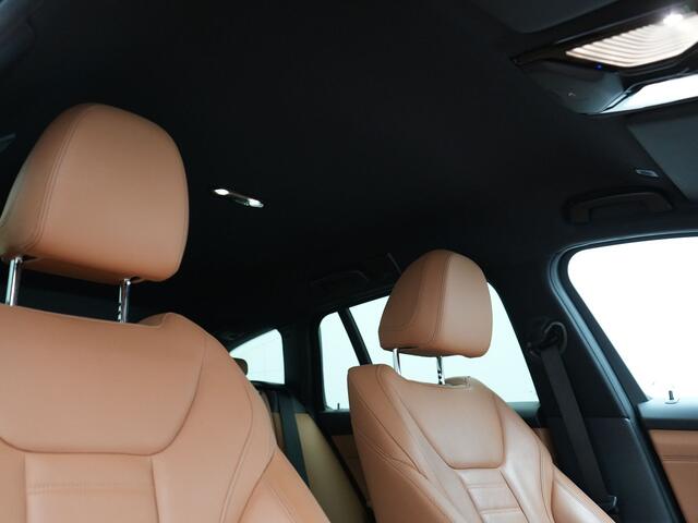BMW 3-SERIE Touring 330e M Sport Plug in Hybrid 293pk Dealer O.H PHEV | Trekhaak Af Fabriek | Laser LED | Head Up | Adaptive Cruise | Apple Carplay | Keyless | Lederen Sportstoelen Verwarmd | Camera | Virtual | Navigatie | DAB | 19"L.M |