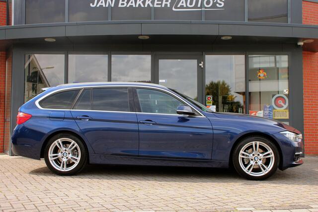 BMW 3-SERIE Touring 320i Luxury Edition | Leer | NaviPro | Stoelverwarming | Dealeronderhouden
