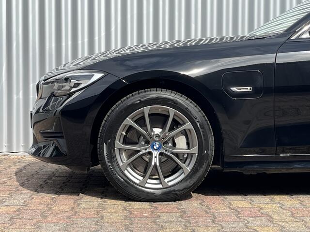 BMW 3-SERIE 330e | Apple CarPlay | Stoelverw. | Elek. Trekhaak