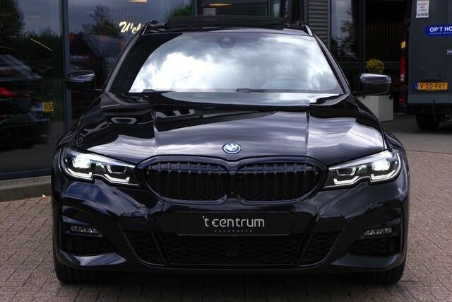 BMW 3-SERIE Touring 320e High Executive M-Sport PHEV, Panoramadak, Memory, 360 Camera, Head-Up, Carplay