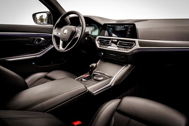 BMW 3-SERIE 330e Sport | Adapt. Cruise | Sportstoelen | Sportuitlaat | Digitaal Dashboard | Camera | Wrap