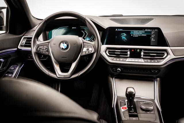 BMW 3-SERIE 330e Sport | Adapt. Cruise | Sportstoelen | Sportuitlaat | Digitaal Dashboard | Camera | Wrap