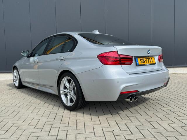 BMW 3-SERIE 330I M SPORT BOMVOL!! Zeer nette auto
