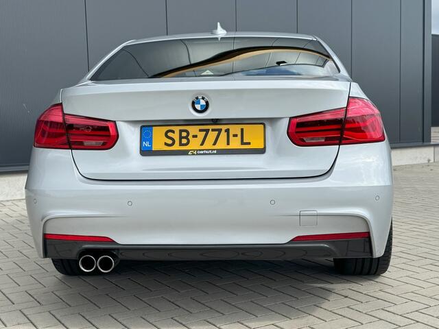 BMW 3-SERIE 330I M SPORT BOMVOL!! Zeer nette auto