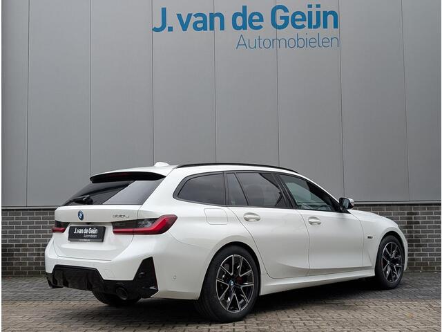 BMW 3-SERIE Touring 330e M-pakket Pro | Comfort | Parking | Carbon | 1e Eig