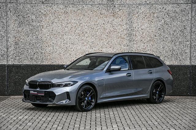 BMW 3-SERIE Touring 330e