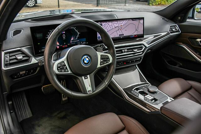 BMW 3-SERIE Touring 330e