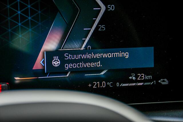 BMW 3-SERIE Touring 330e