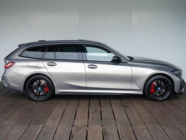 BMW 3-SERIE Touring 330e | High Executive | M Sport Plus Pack | 19 inch | Glazen panoramadak | BMW Laserlight | Stoelverwarming | Trekhaak