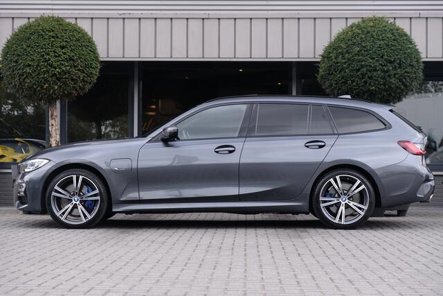 BMW 3-SERIE Touring 330e xDrive High Executive M Sport Panodak LaserLed HUD Keyless ACC