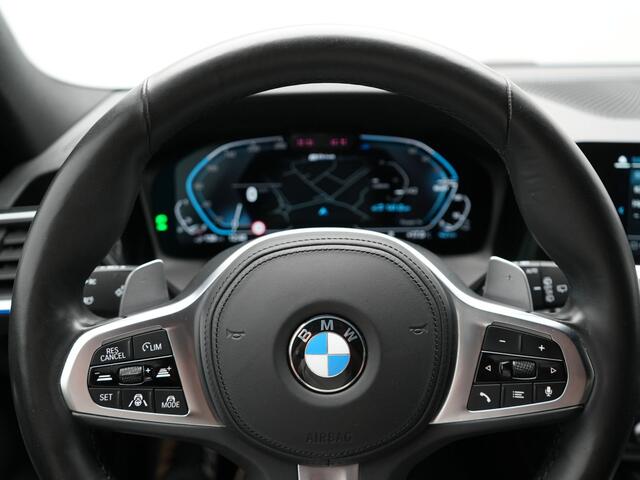 BMW 3-SERIE Touring 330e Sportline Plug In Hybrid 293pk Dealer O.H PHEV | Adaptive Cruise | 360 Camera | Head Up | Laser LED | Keyless | Sportstoelen Verwarmd | M Sportstuur | 18"L.M | Apple Carplay |