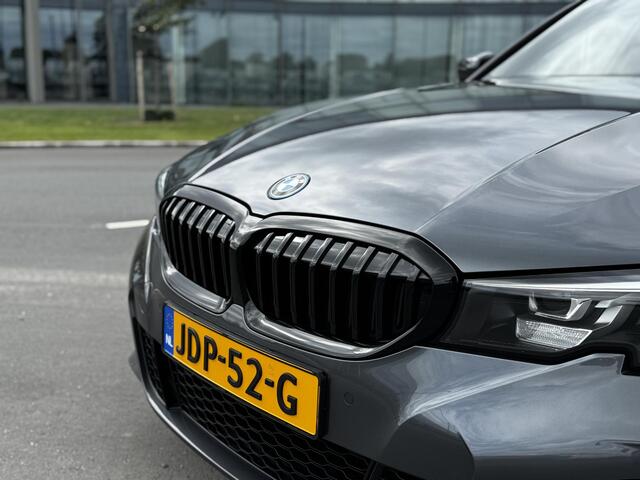 BMW 3-SERIE Touring 320e Business Edition Plus M-Sport panoramadak