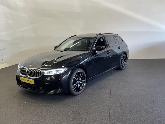 BMW 3-SERIE Touring 330e xDrive Panoramadak Adaptive Cruise Innovation Pack Comfort Pack Travel Pack Full Options!