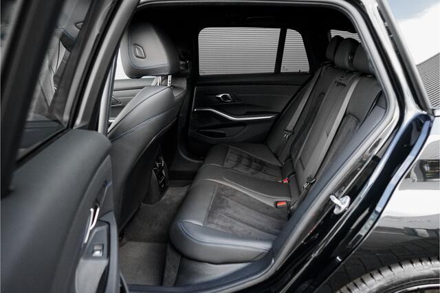 BMW 3-SERIE Touring 330e xDrive M-Sport Memory Sfeerverlichting CarPlay 19"
