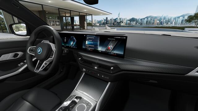 BMW 3-SERIE Touring 330e High Executive M Sport Automaat / Panoramadak / Trekhaak / Active Cruise Control / Adaptieve LED / Comfort Access / Parking Assistant Plus
